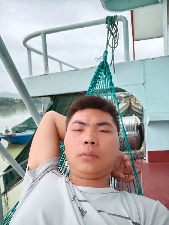 小哥哥的第一张照片--广西交友中心