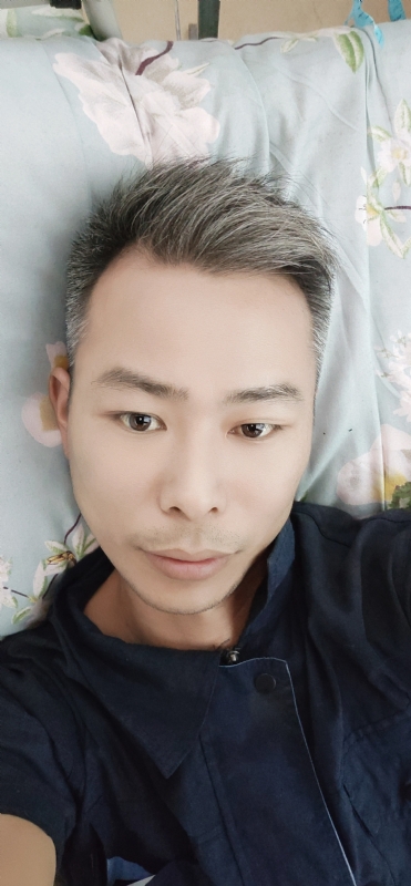 火山口的第一张照片--广西交友中心