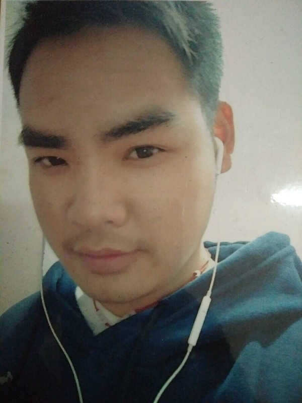 渴望爱的第一张照片--广西交友中心