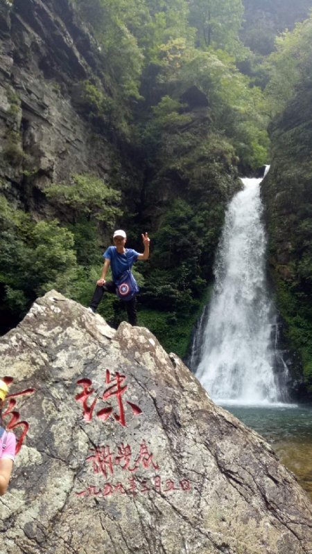 海岸岩崖的第一张照片--广西交友中心