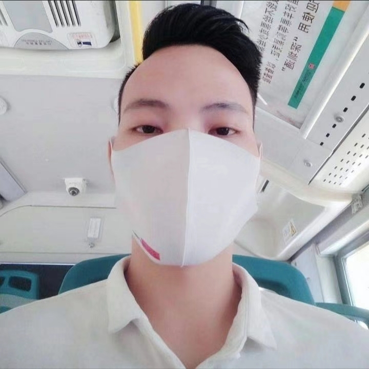 摆渡者的第一张照片--广西交友中心